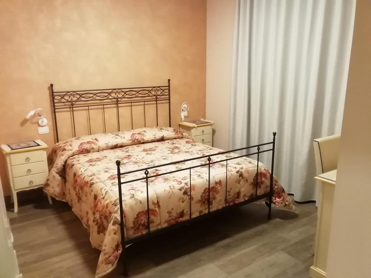 Il Roccolo Di Valcerasa Apartment Treia Bagian luar foto